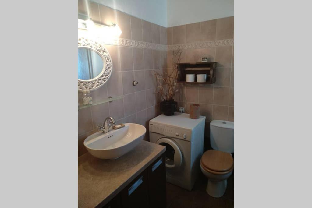 Nikolis Vacation House Vrísai Екстериор снимка