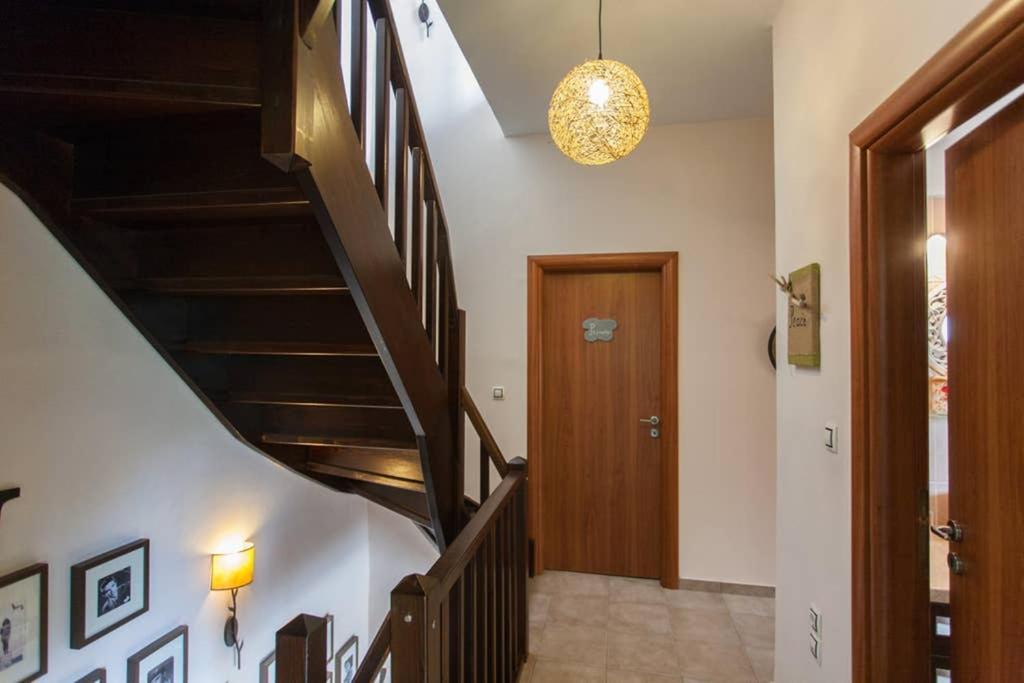Nikolis Vacation House Vrísai Екстериор снимка