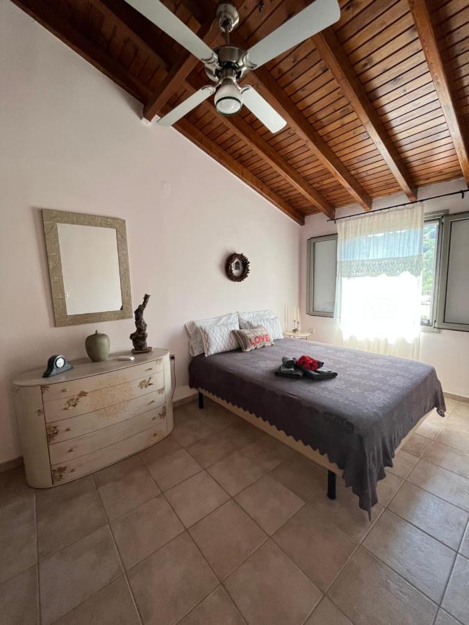 Nikolis Vacation House Vrísai Екстериор снимка